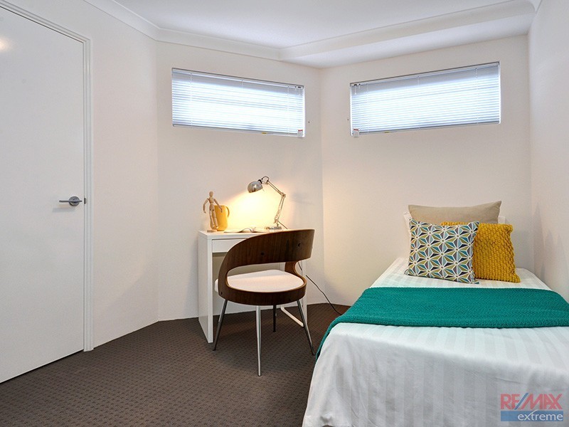 1/34 Willespie Drive, Pearsall WA 6065