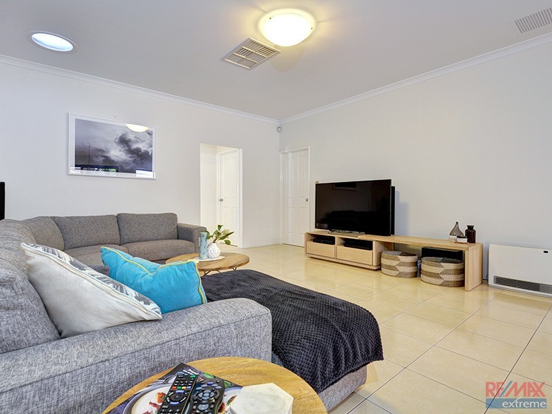 19 Verona Street, Hocking WA 6065