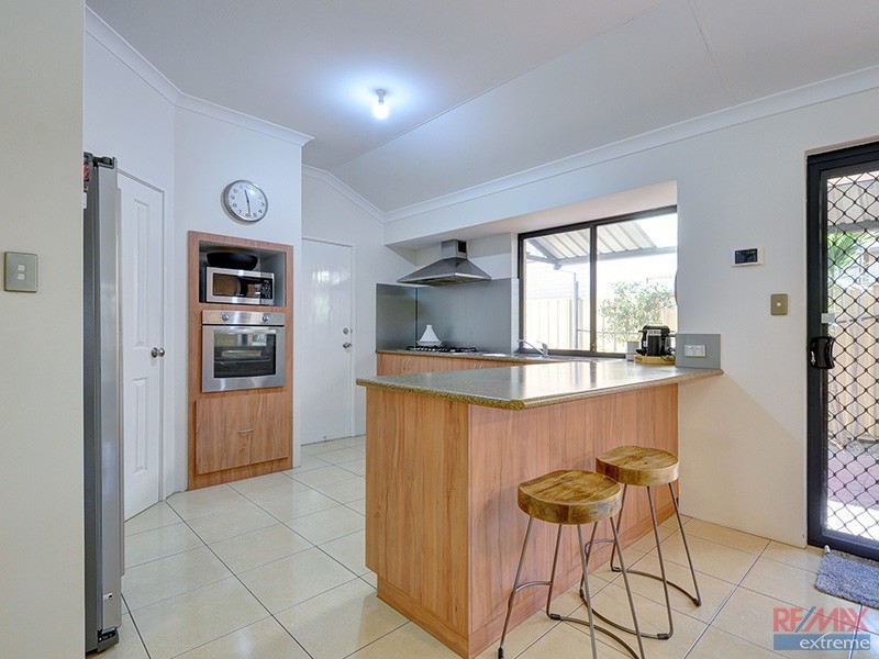 19 Verona Street, Hocking WA 6065