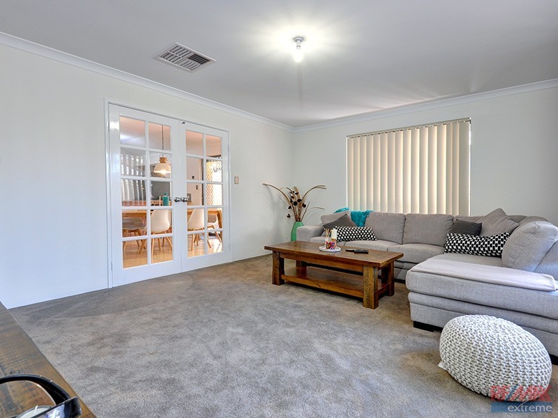 19 Verona Street, Hocking WA 6065