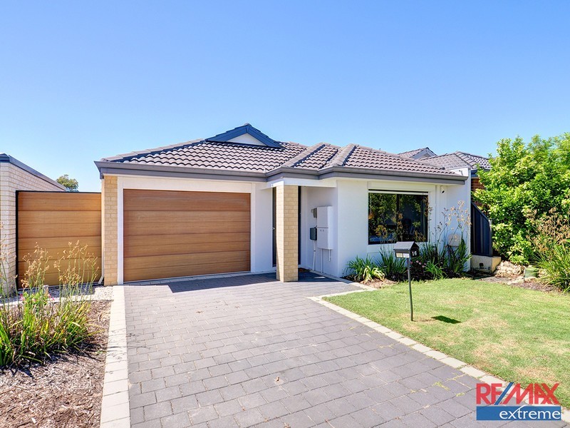 16 Jingana Road, Banksia Grove WA 6031