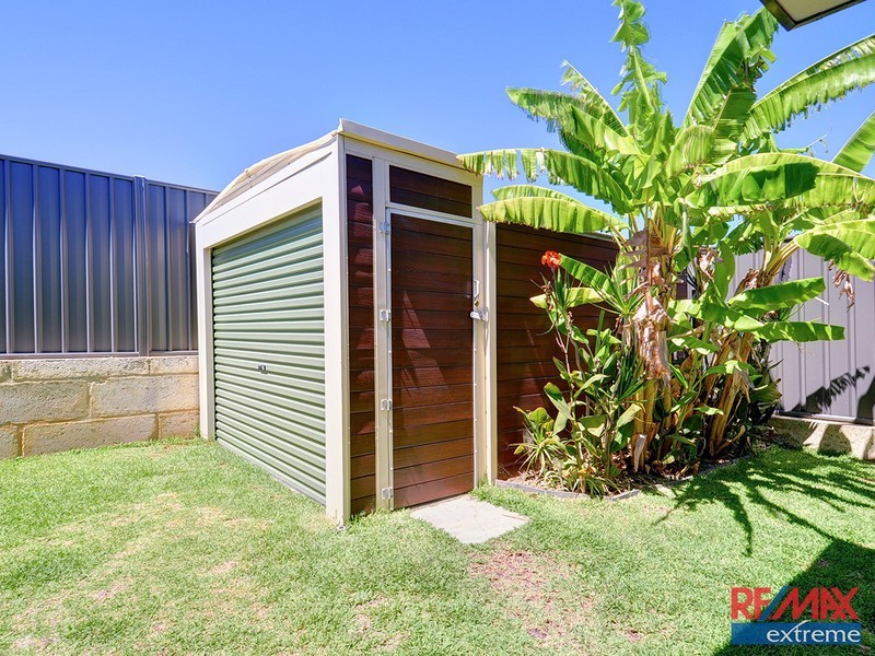 16 Jingana Road, Banksia Grove WA 6031