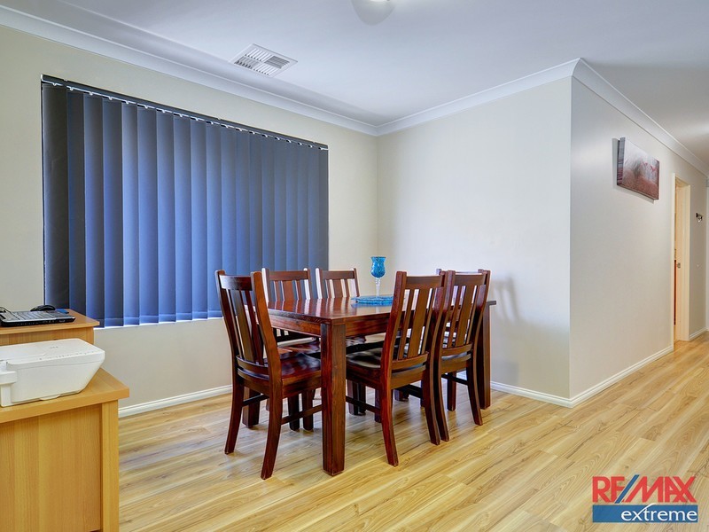 16 Jingana Road, Banksia Grove WA 6031