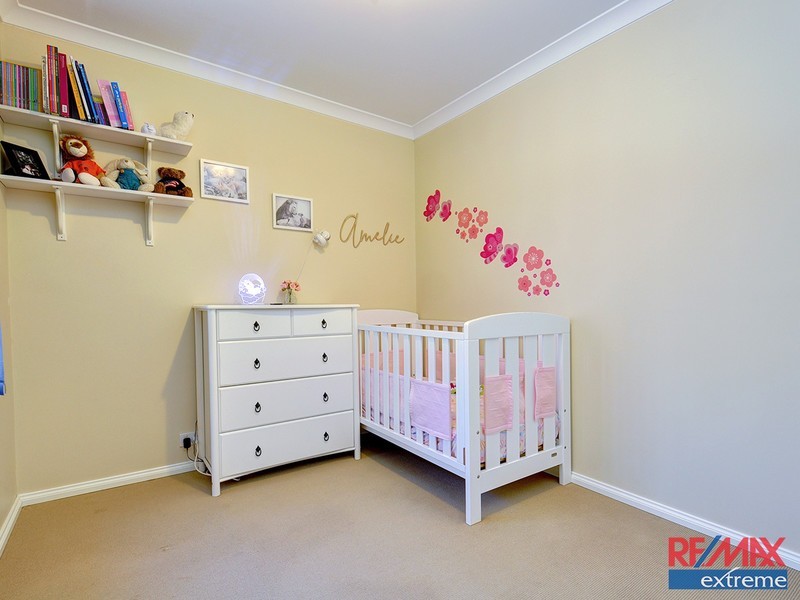 16 Jingana Road, Banksia Grove WA 6031