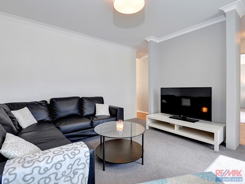 16 Strabane Green, Ridgewood WA 6030