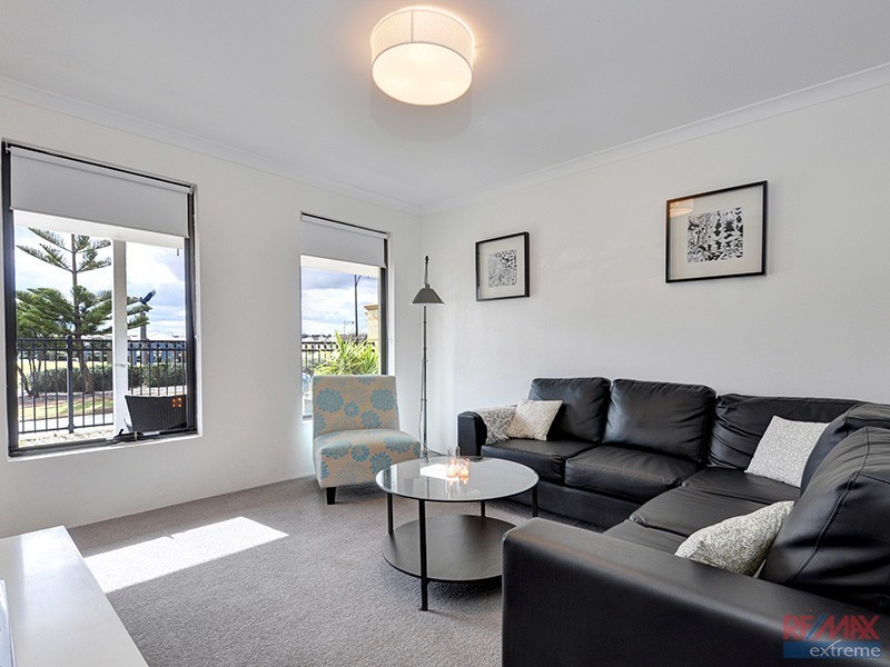 16 Strabane Green, Ridgewood WA 6030