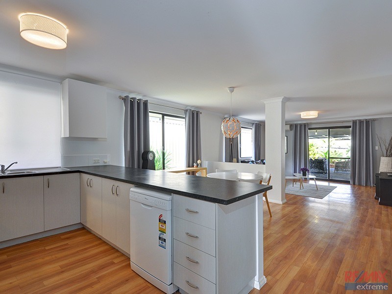 16 Strabane Green, Ridgewood WA 6030