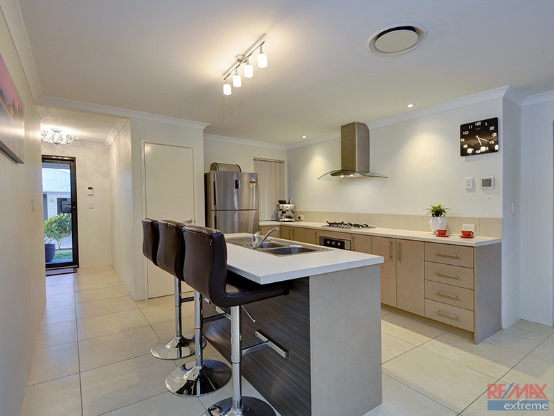 6 Fogliani Loop, Sinagra WA 6065
