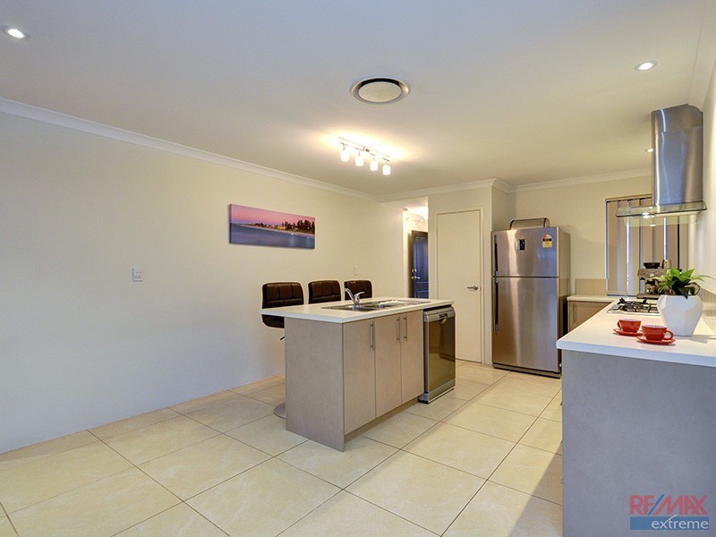 6 Fogliani Loop, Sinagra WA 6065