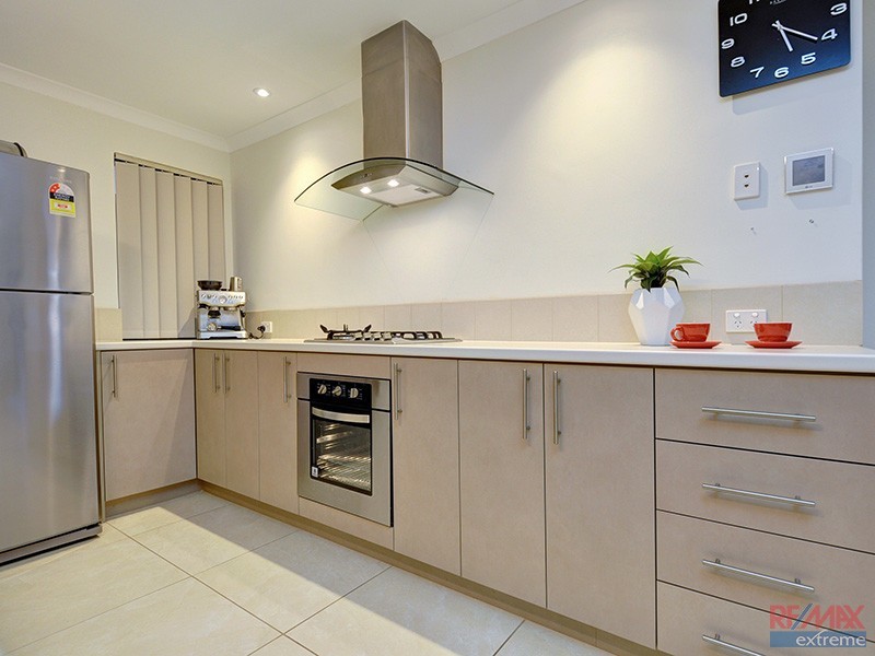 6 Fogliani Loop, Sinagra WA 6065