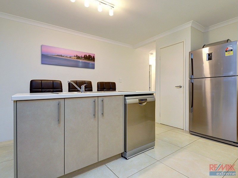 6 Fogliani Loop, Sinagra WA 6065