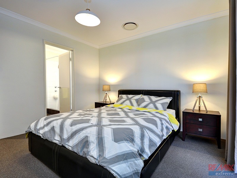 6 Fogliani Loop, Sinagra WA 6065