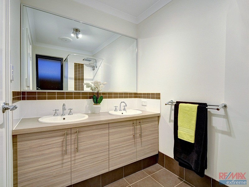 6 Fogliani Loop, Sinagra WA 6065