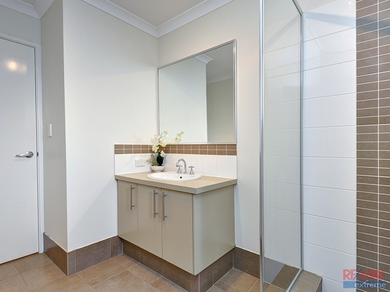 6 Fogliani Loop, Sinagra WA 6065