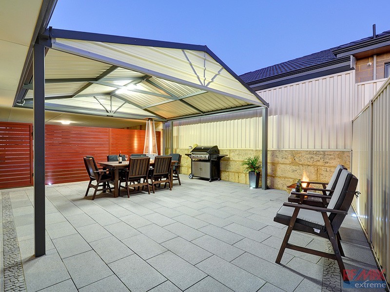 6 Fogliani Loop, Sinagra WA 6065