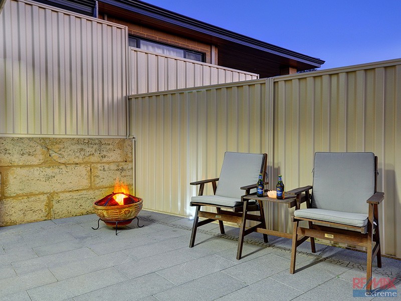 6 Fogliani Loop, Sinagra WA 6065