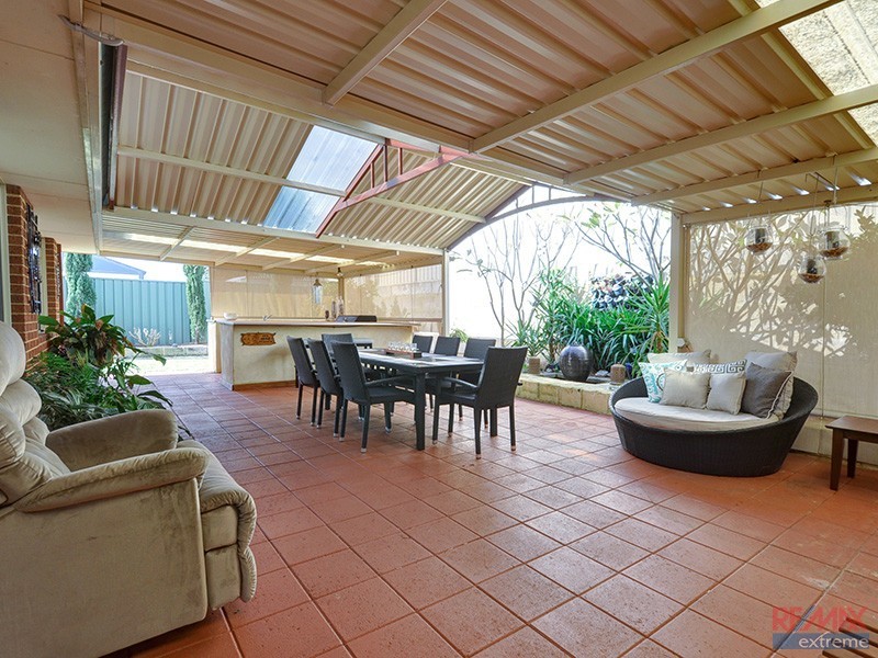 70 East Road, Pearsall WA 6065