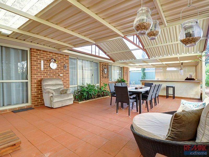 70 East Road, Pearsall WA 6065