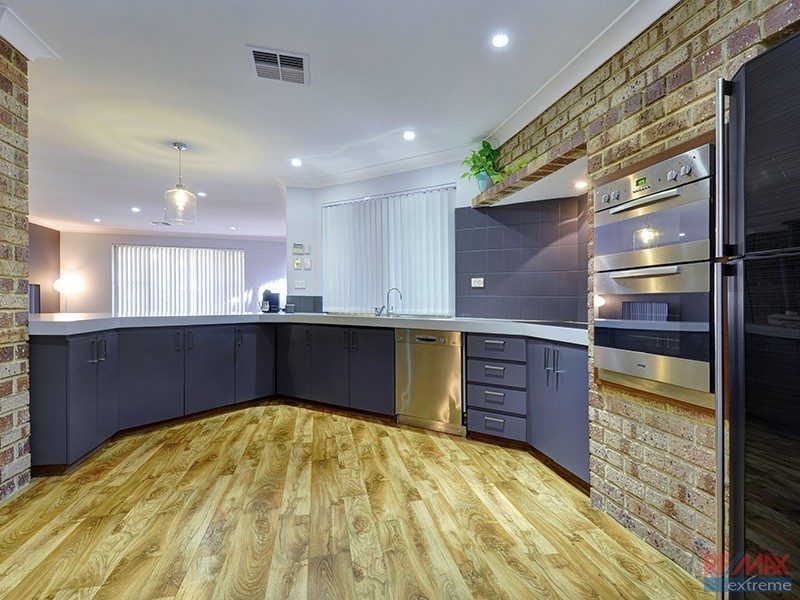 25 Halwest Way, Alexander Heights WA 6064