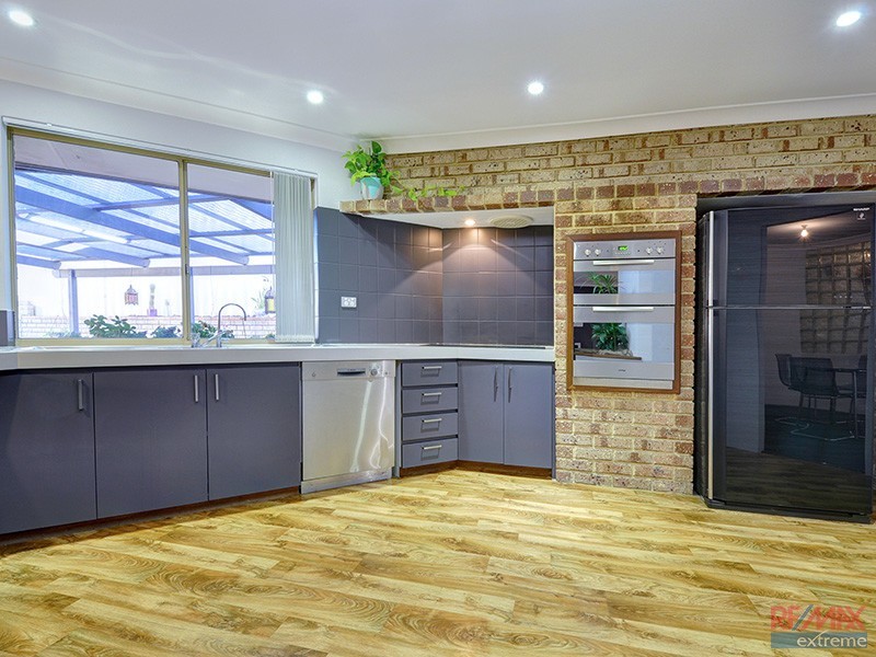 25 Halwest Way, Alexander Heights WA 6064