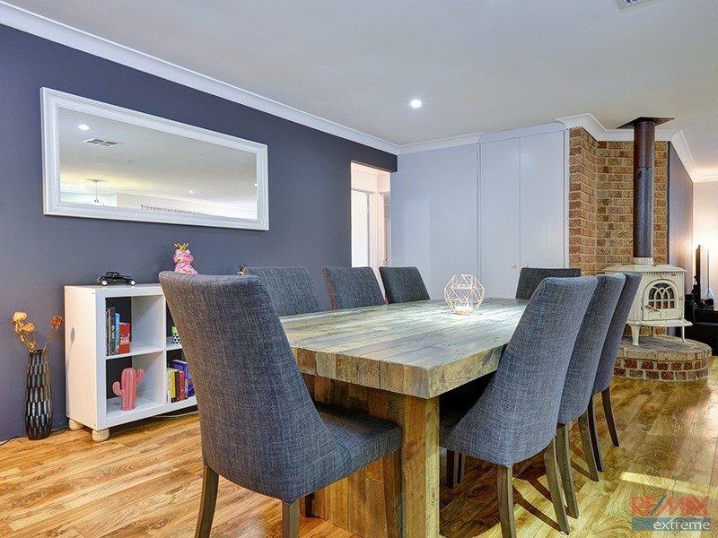 25 Halwest Way, Alexander Heights WA 6064