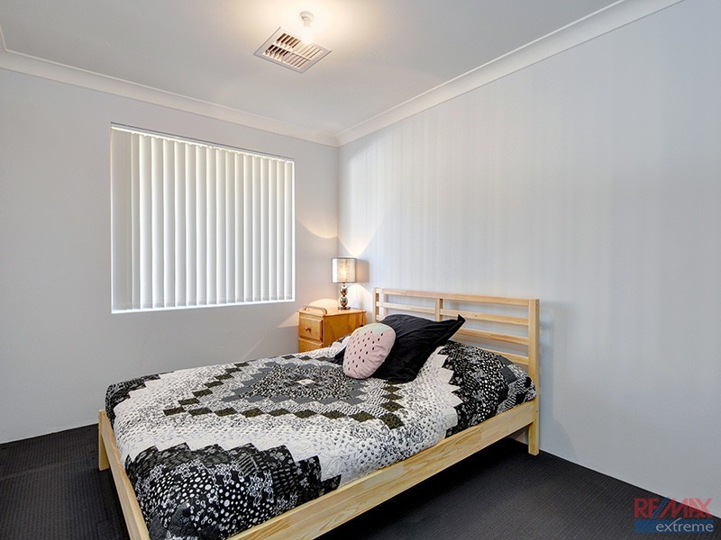 25 Halwest Way, Alexander Heights WA 6064