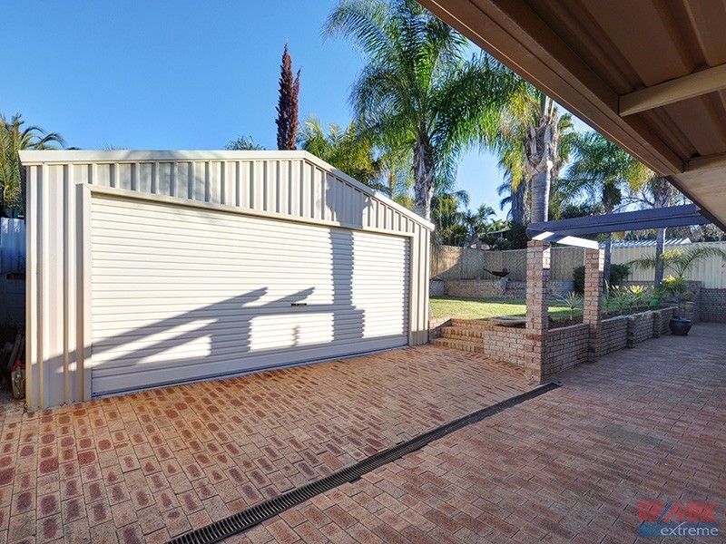 25 Halwest Way, Alexander Heights WA 6064