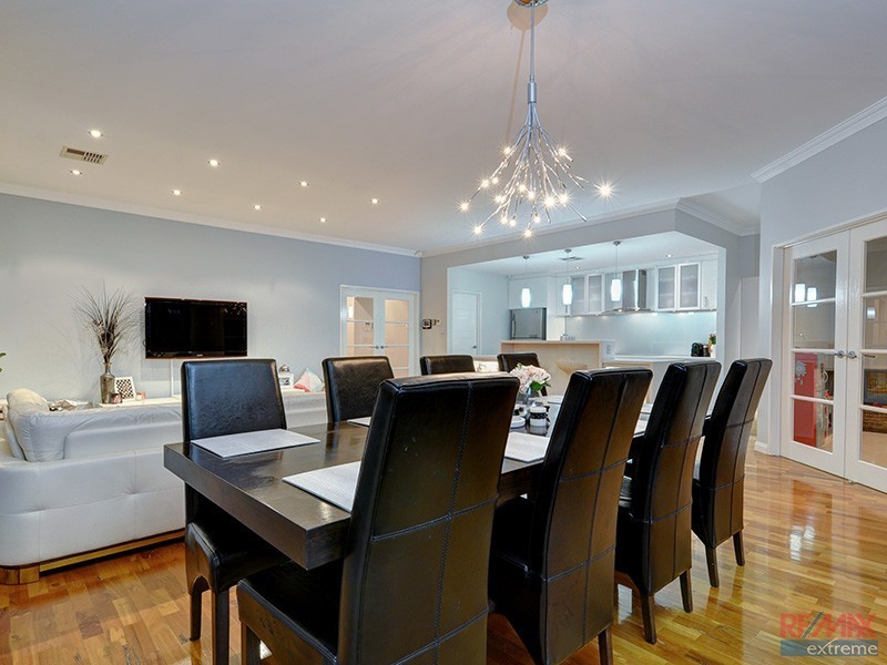 5 Geneva Heights, Hocking WA 6065