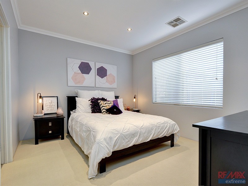 5 Geneva Heights, Hocking WA 6065