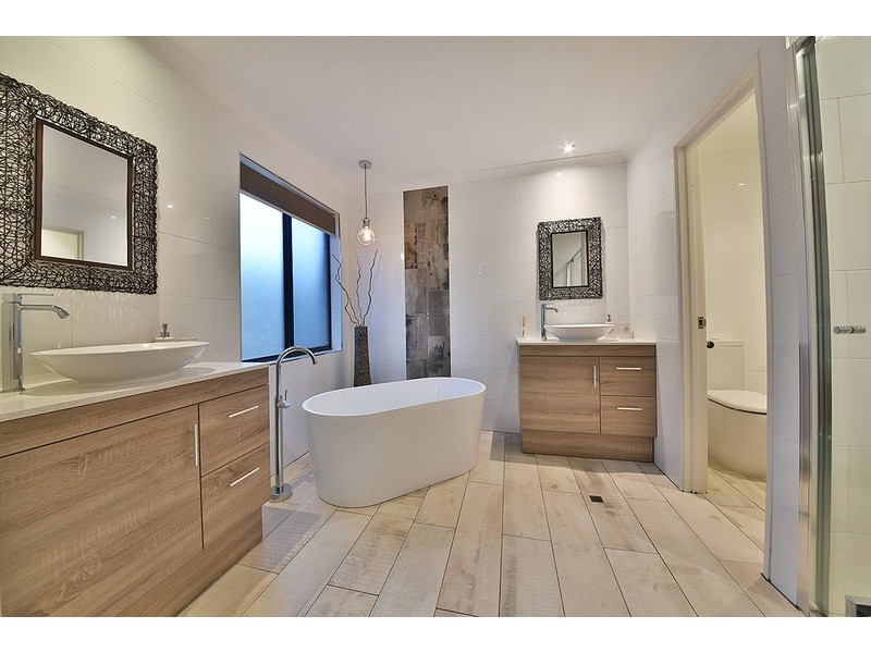 46 Galileo Avenue, Tapping WA 6065