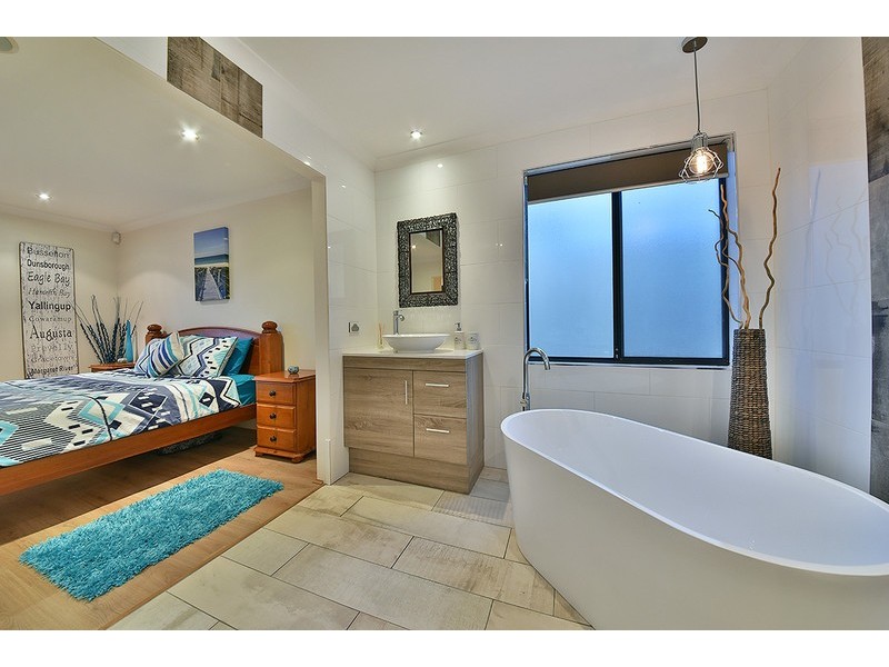 46 Galileo Avenue, Tapping WA 6065