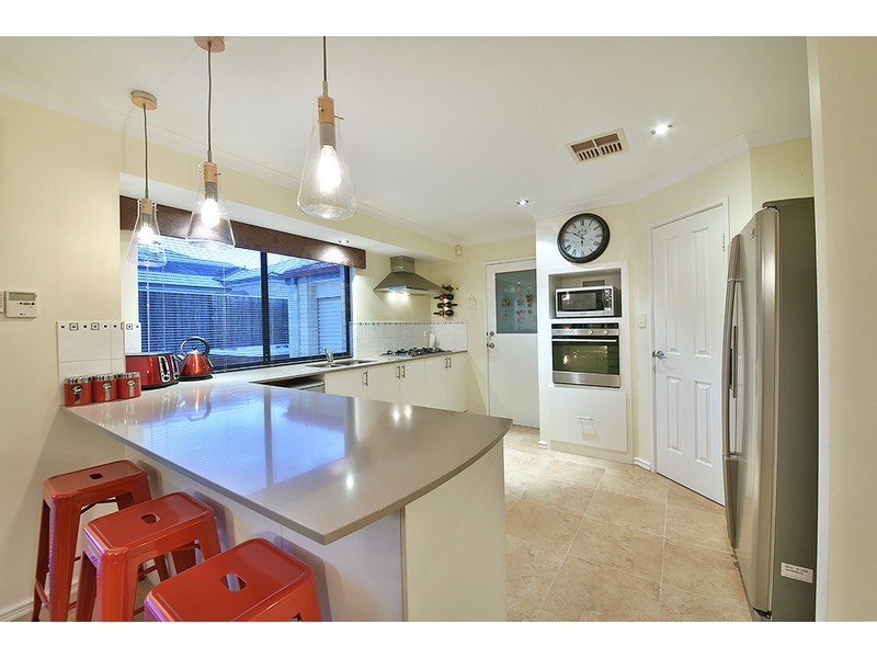 46 Galileo Avenue, Tapping WA 6065