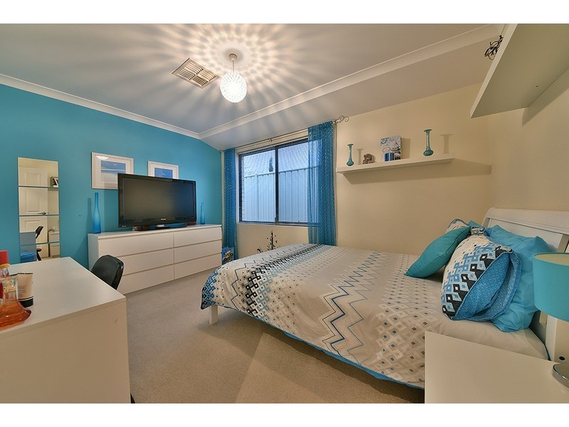 46 Galileo Avenue, Tapping WA 6065