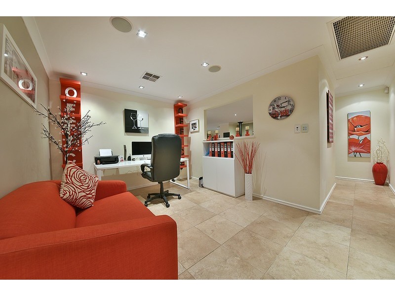 46 Galileo Avenue, Tapping WA 6065