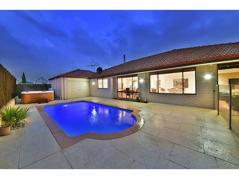 46 Galileo Avenue, Tapping WA 6065