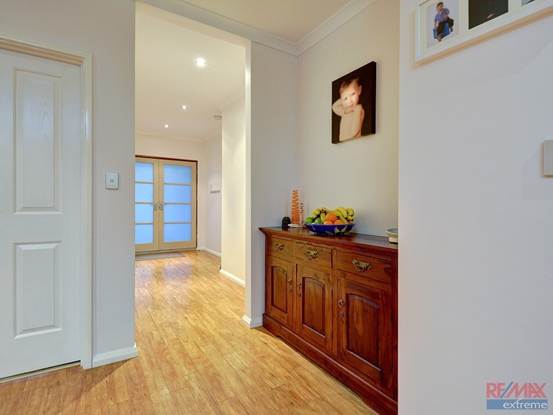 10 Barcelona Terrace, Hocking WA 6065