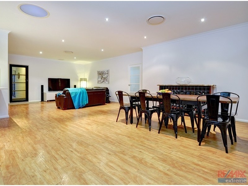 10 Barcelona Terrace, Hocking WA 6065