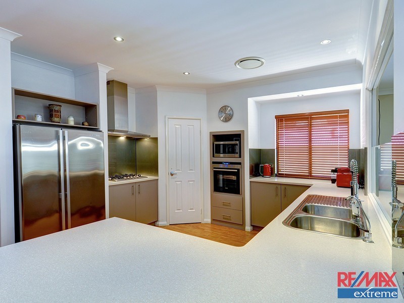 10 Barcelona Terrace, Hocking WA 6065