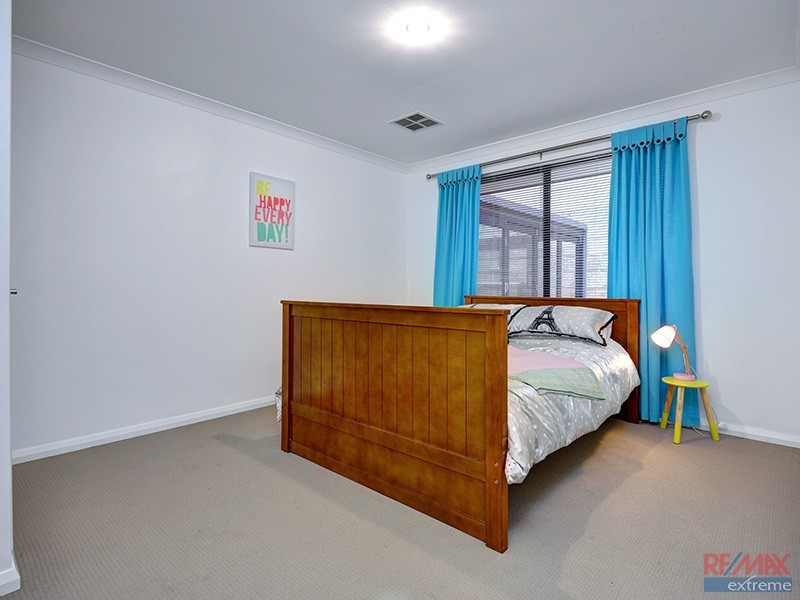 10 Barcelona Terrace, Hocking WA 6065