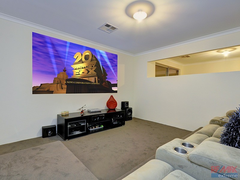 85 Abbey Green Road, Banksia Grove WA 6031