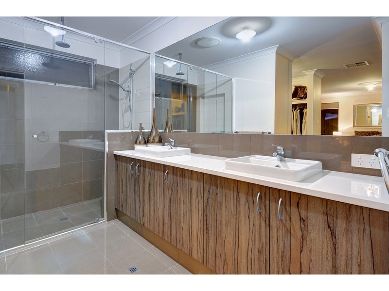 85 Abbey Green Road, Banksia Grove WA 6031