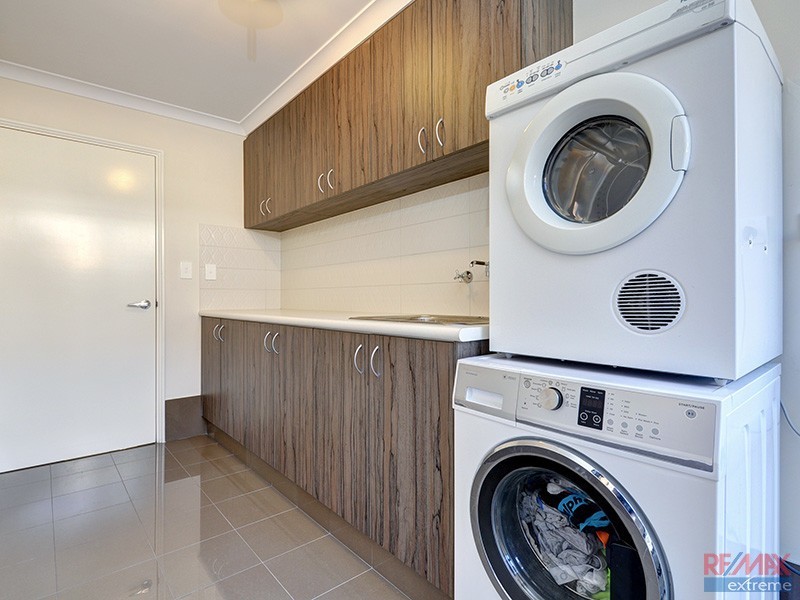 85 Abbey Green Road, Banksia Grove WA 6031