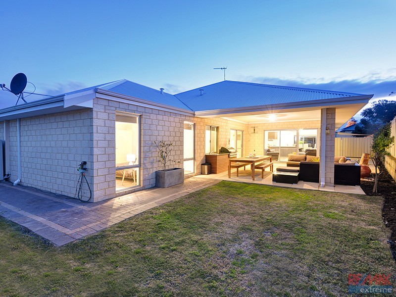 85 Abbey Green Road, Banksia Grove WA 6031