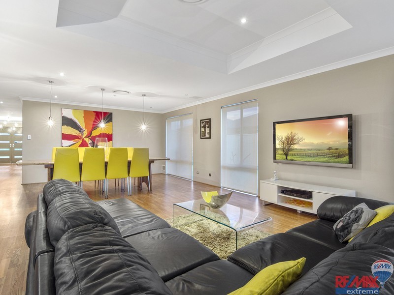 20 Cyandra Loop, Banksia Grove WA 6031