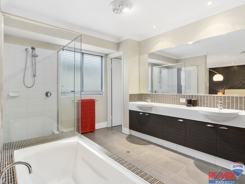 20 Cyandra Loop, Banksia Grove WA 6031
