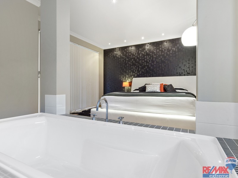 20 Cyandra Loop, Banksia Grove WA 6031