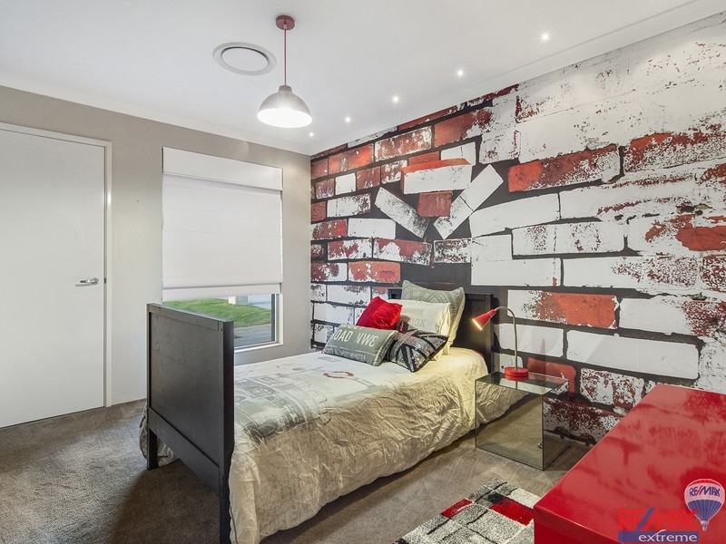 20 Cyandra Loop, Banksia Grove WA 6031