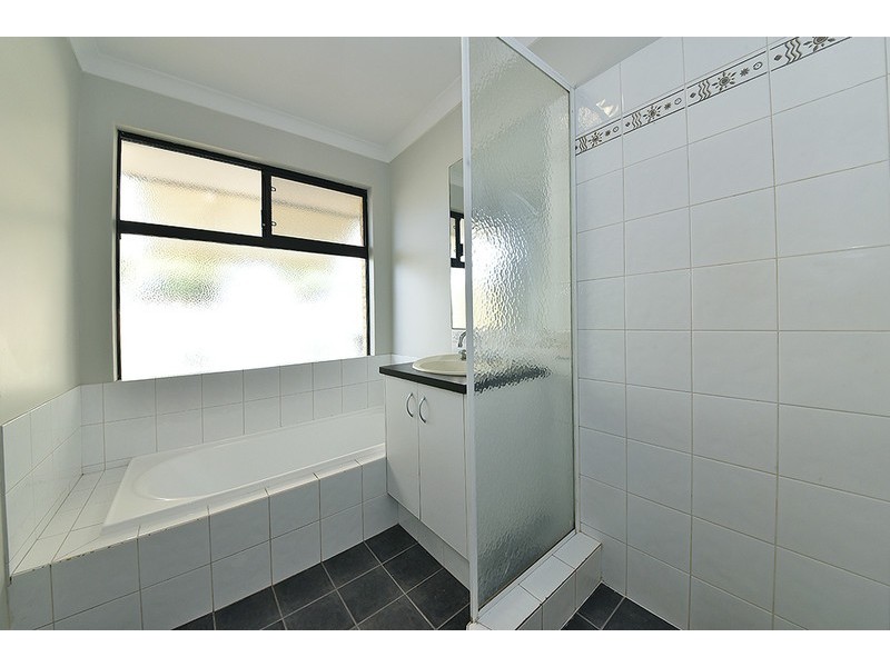 136 Dundebar Road, Wanneroo WA 6065