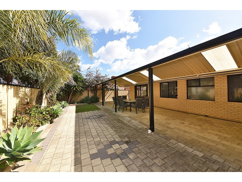 136 Dundebar Road, Wanneroo WA 6065