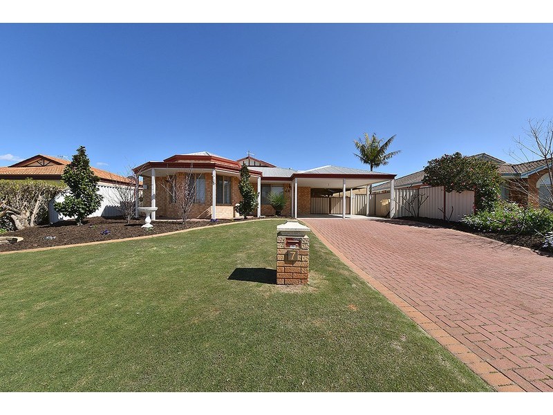 7 Bibbulmun Entrance, Sinagra WA 6065